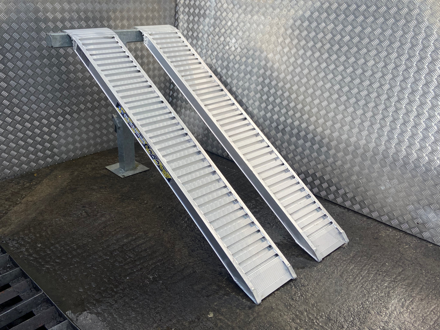 2m Long Loading Ramp (width selectable)