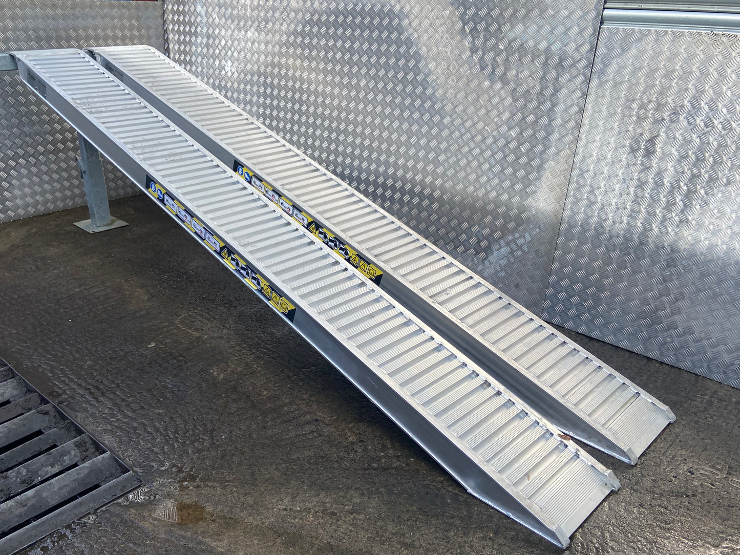 3.5m Long Loading Ramp (width selectable)