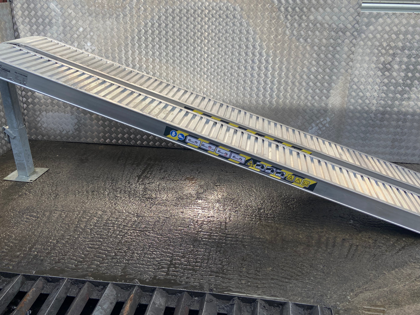3.5m Long Loading Ramp (width selectable)
