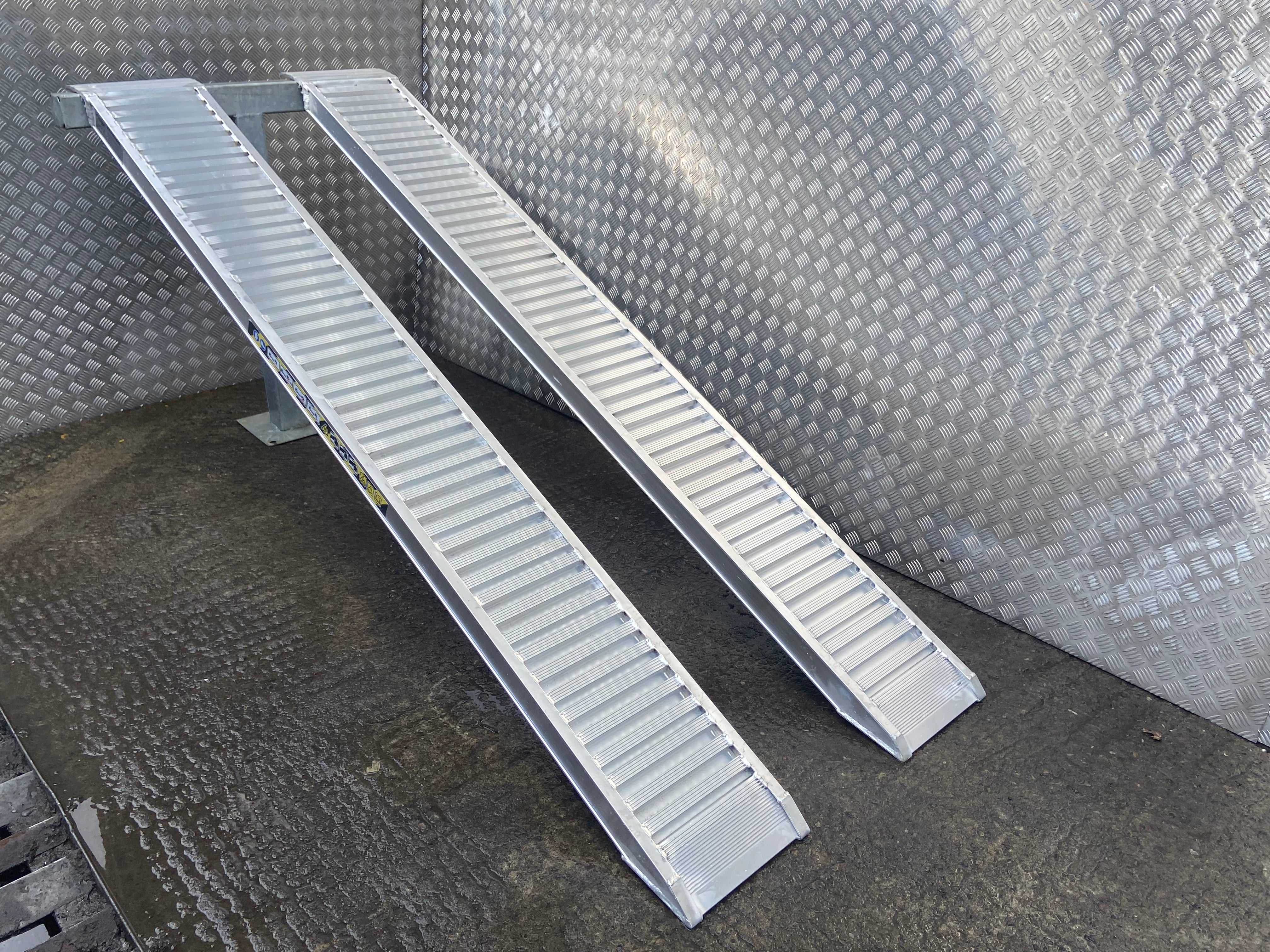 2.5m Aluminium Loading Ramp – ALUramps