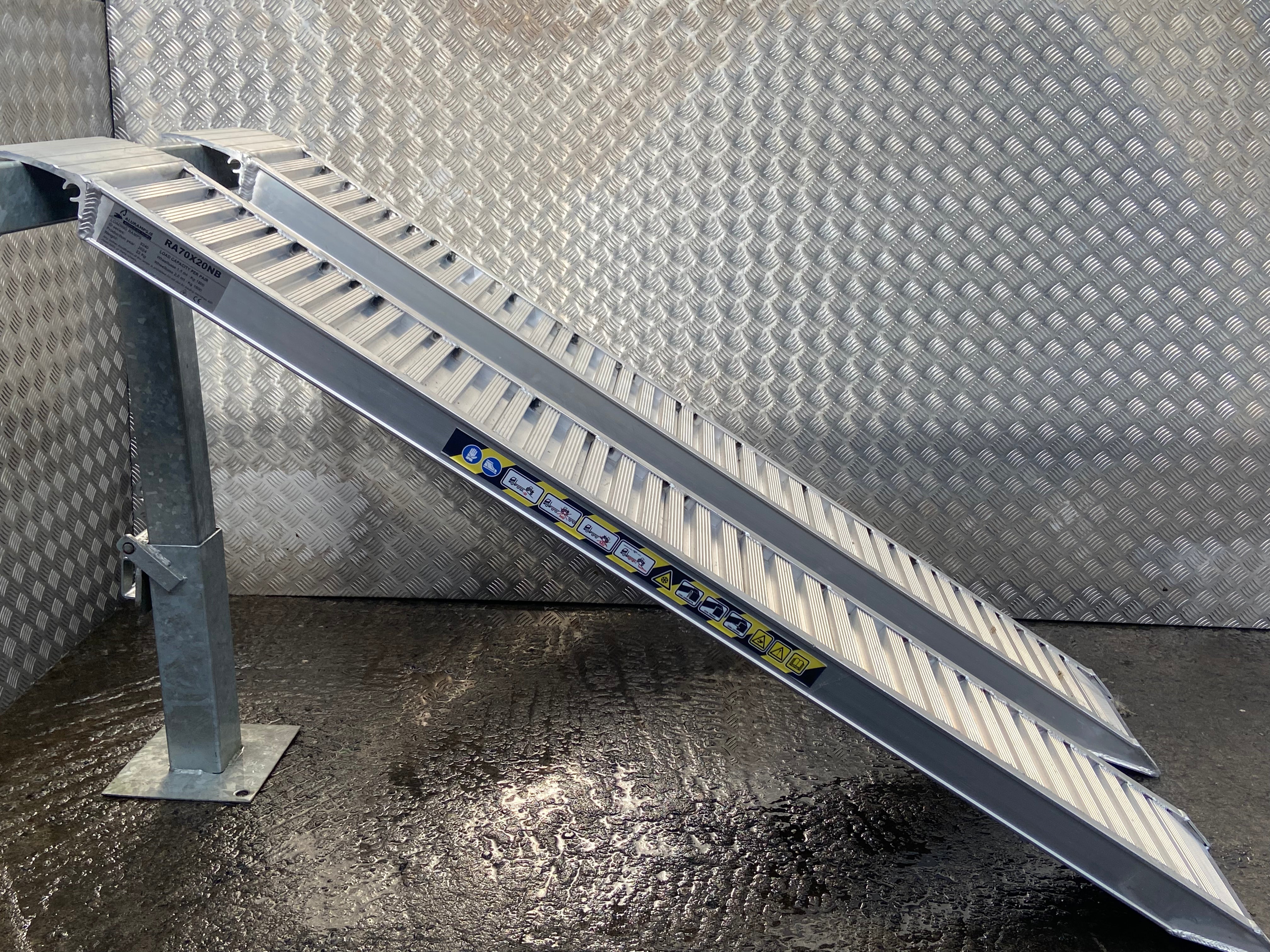 2.0m Aluminium Loading Ramp – ALUramps