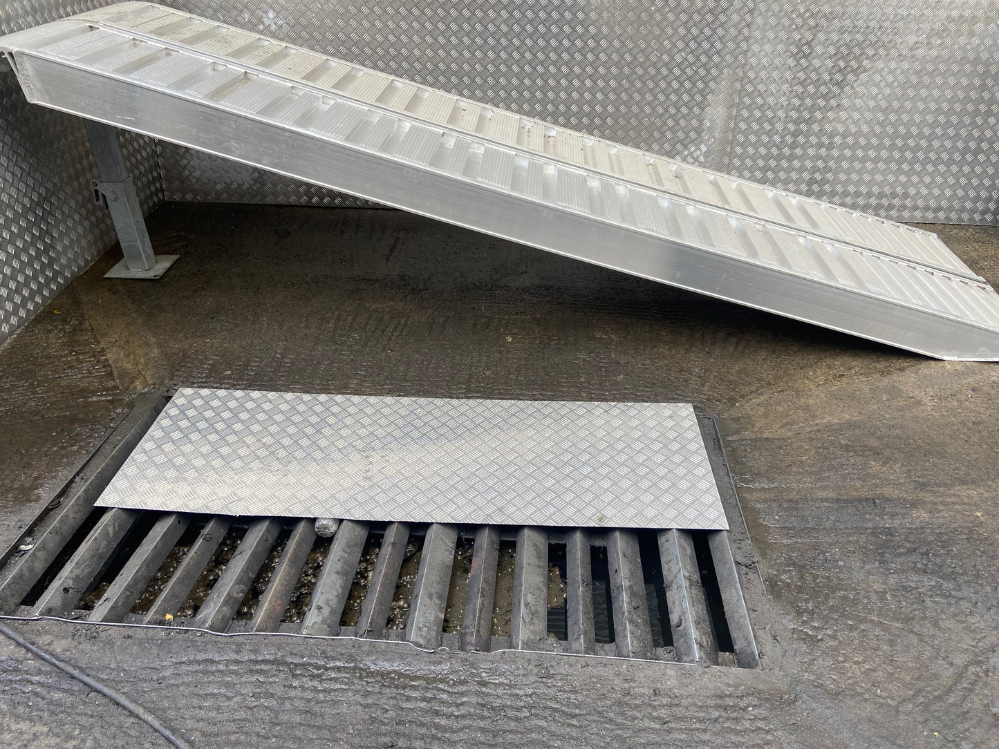 4m Long Loading Ramp (width selectable)